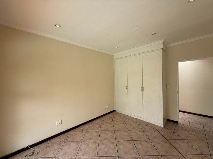 To Let 4 Bedroom Property for Rent in Caribbean Beach Club North West